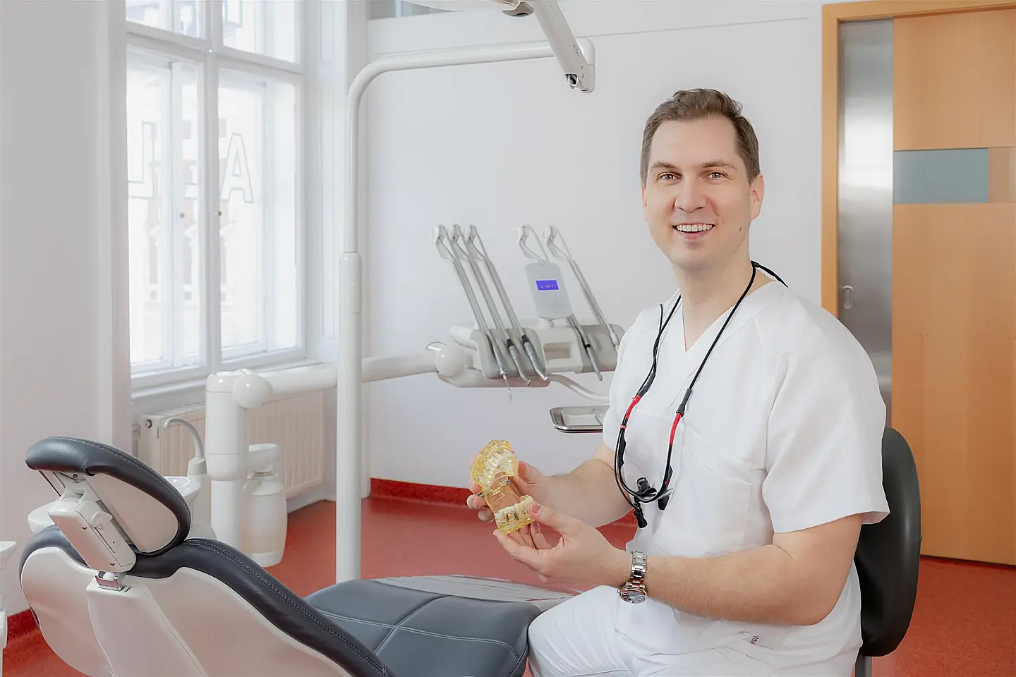 Dr. Armando Garini